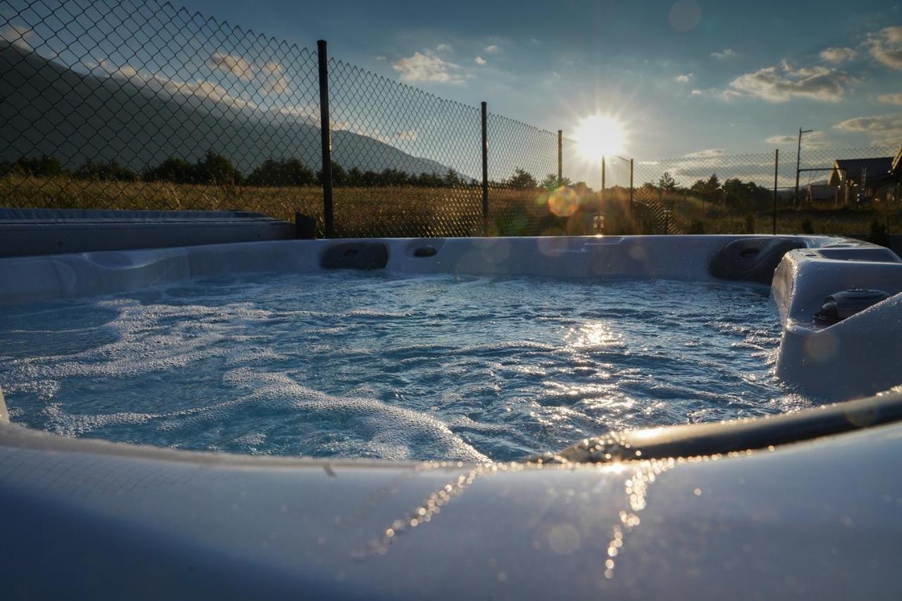 Mountain Villa Aleksia- With Jacuzzi Razlog Bagian luar foto